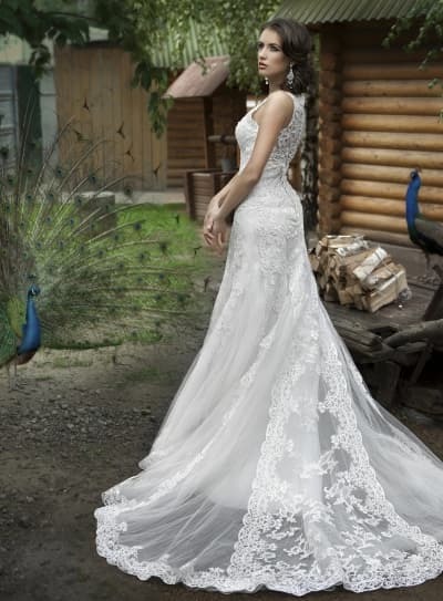 Obrázek ženy se svatebními šaty Luna